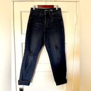 Women’s High Rise Straight Leg Jeans